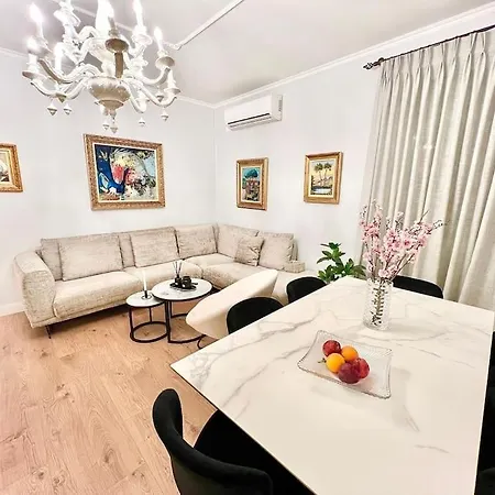 City Center Tiran